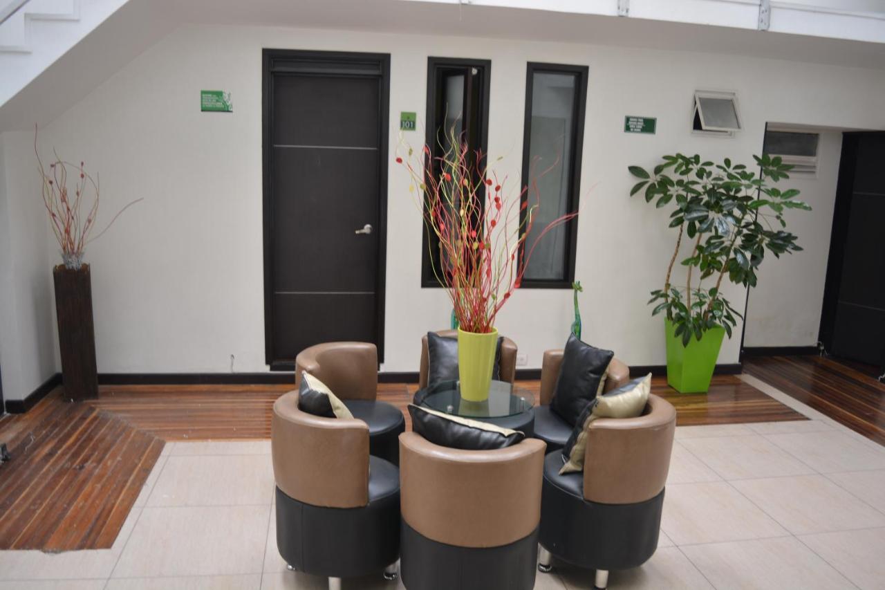 בוגוטה Hotel Quality Comfort House מראה חיצוני תמונה