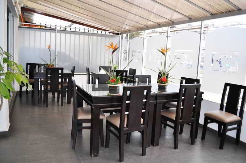 בוגוטה Hotel Quality Comfort House מראה חיצוני תמונה