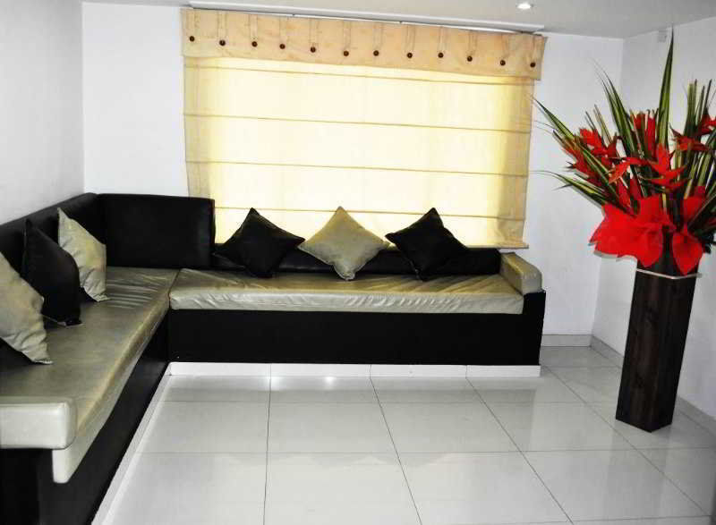 בוגוטה Hotel Quality Comfort House מראה חיצוני תמונה