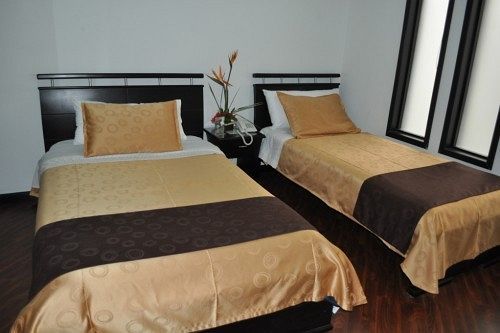 בוגוטה Hotel Quality Comfort House מראה חיצוני תמונה