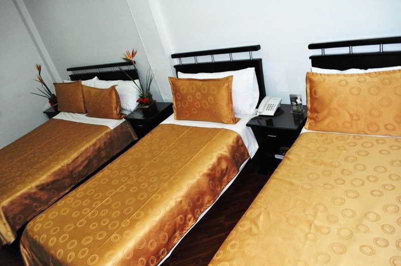 בוגוטה Hotel Quality Comfort House מראה חיצוני תמונה
