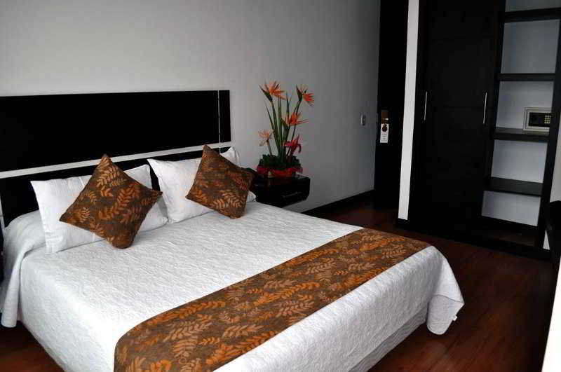 בוגוטה Hotel Quality Comfort House מראה חיצוני תמונה