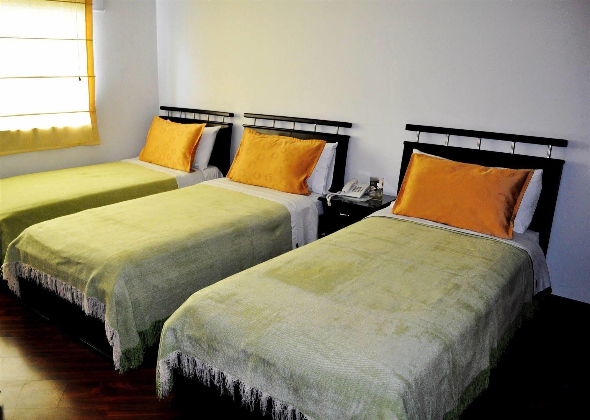 בוגוטה Hotel Quality Comfort House מראה חיצוני תמונה