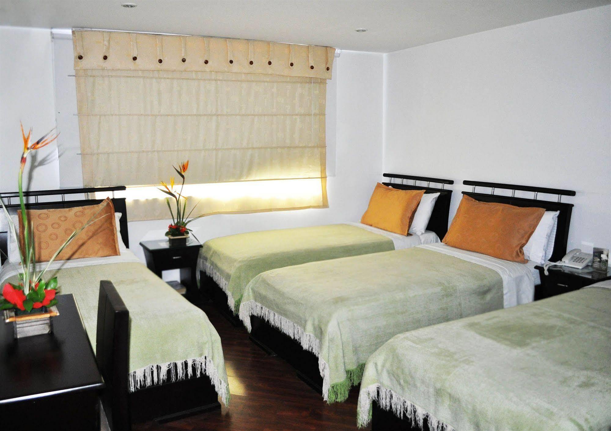 בוגוטה Hotel Quality Comfort House מראה חיצוני תמונה